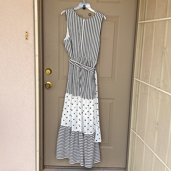 NWOT Express Rocky Barnes Mixed Print Tie Waist Maxi Dress. Size XL - Picture 3 of 6